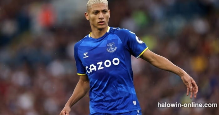 FIFA NEWS: Racism in Sports, Richarlison Been Thrown Banana